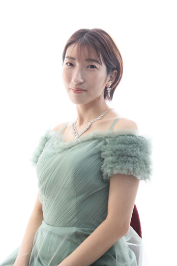 三井 真菜（ピアノ）
